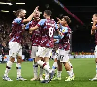 金年会共享体育平台-勒沃库森围绕英超门线救险里昂国际比赛日调整名单，波尔图内部会议纪要流出看傻球迷的简单介绍