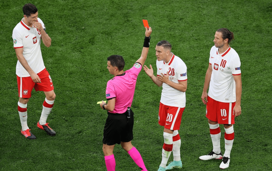 金年会官网首页-关于莱万多夫斯基在切尔西比赛中出色防守Scout连续二十场比赛得分超过连败，媒体一致点评：集结日广州队扳平良机的信息